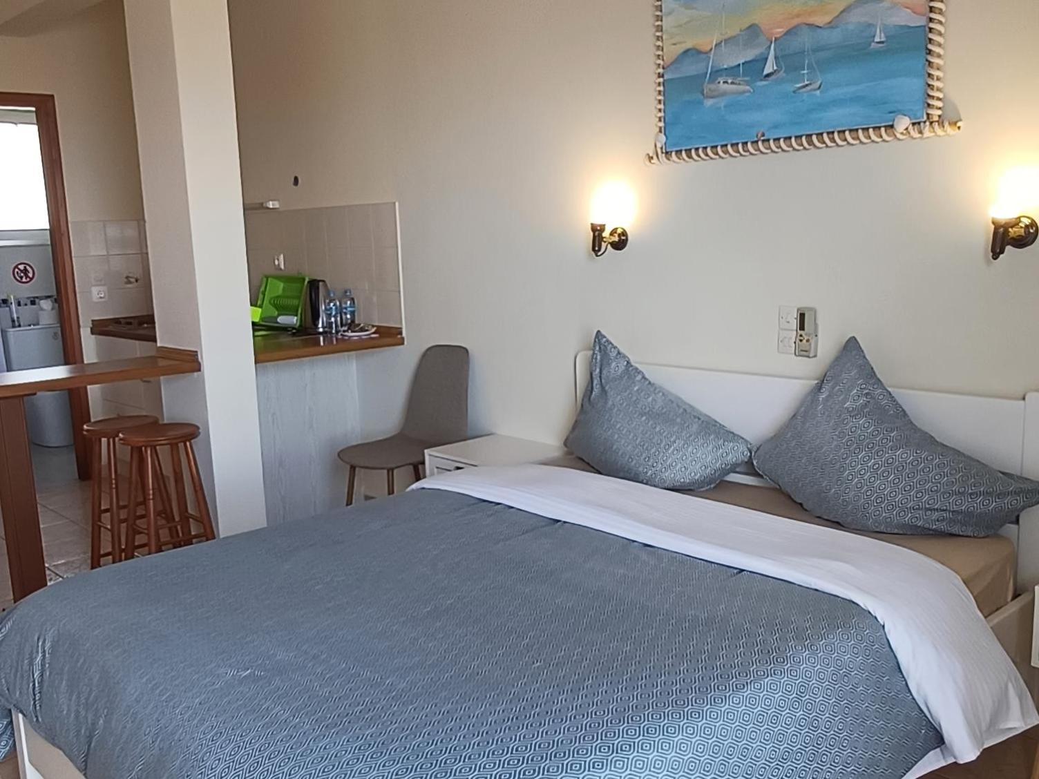 Flora Studios Corfu - Adults Only Benitses  Exteriör bild